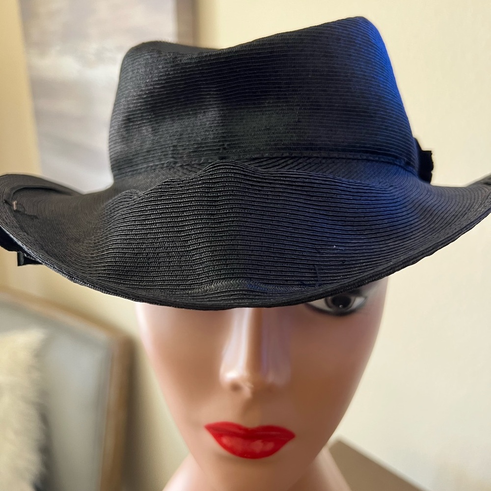 🌺🌺 Vintage Black Women's Hat